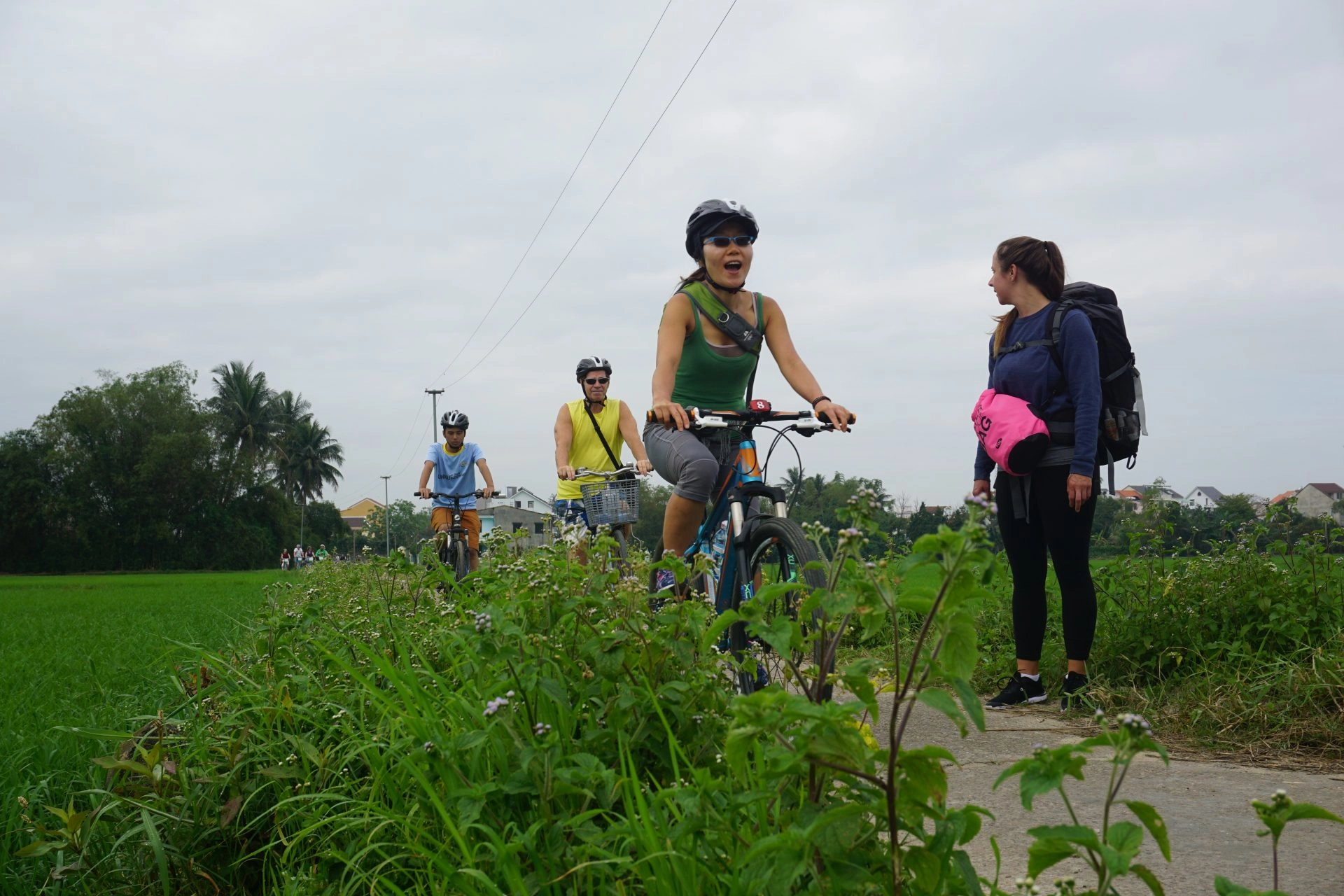 Hanoi Mai Chau Pu Luong E-bike Tour 3 Days